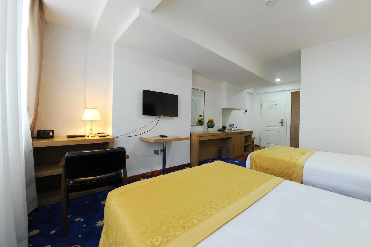 Ub Grand Hotel Улан-Батор Екстер'єр фото